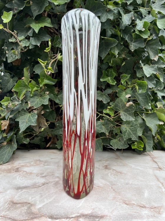 Image 1 of Jarrón antiguo de cristal de Murano rojo con detalles blancos estilo goteo