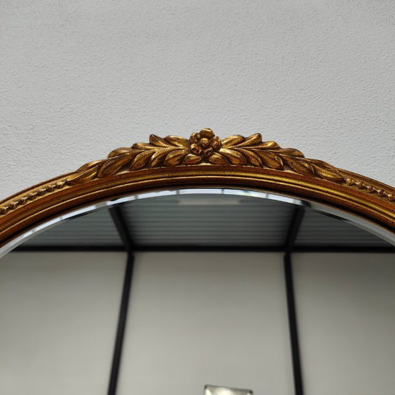 Image 1 of Miroir sur pied DeKnudt vintage doré de style Hollywood Regency