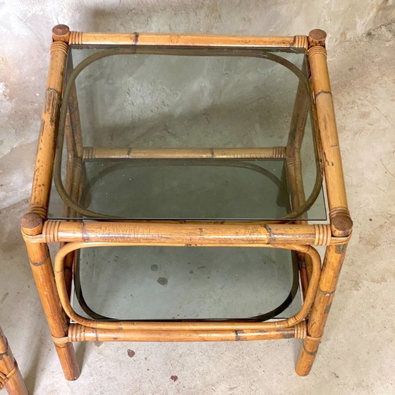 Image 1 of Paire de tables de chevets ou bouts de canapé en rotin vintage 1980's