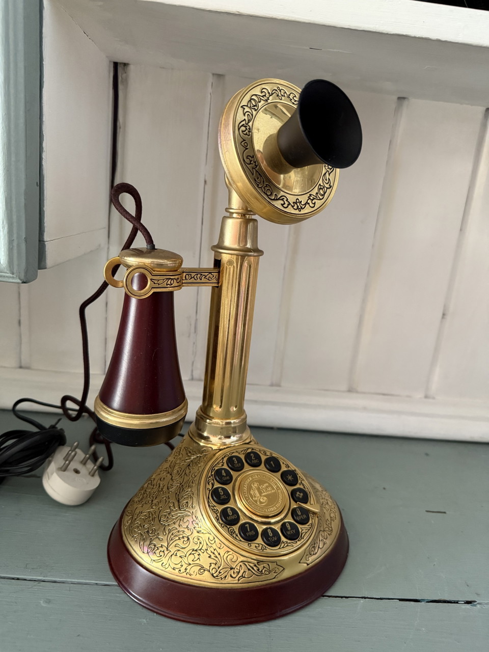 vintage-telephone-alexander-graham-bell-100-whoppah