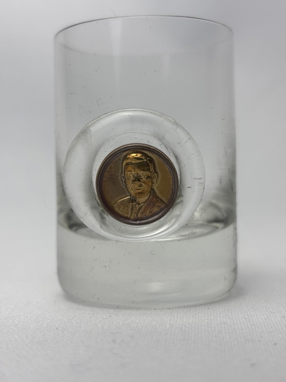 Image 1 of Jubiläumsset 1970 – 12 Gläser in einer luxuriösen Holzbox – vergoldet