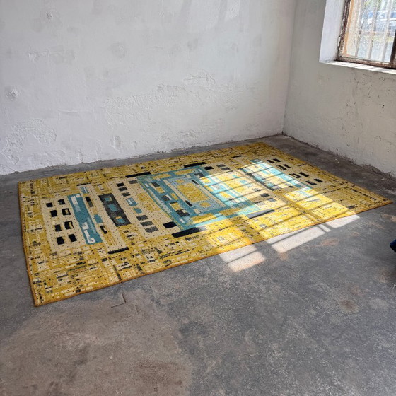 Image 1 of Large Vintage Hungarian Mid-Century Rug, 1960