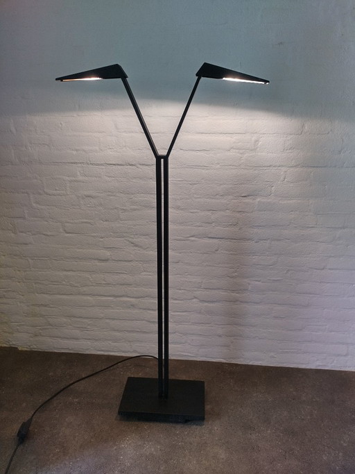 Zeus - Lampada da terra dal design italiano vintage
