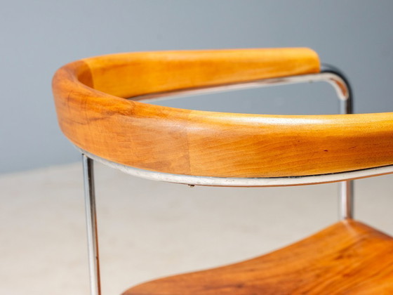 Image 1 of Tsjechoslowaakse functionalistische eethoek, toegeschreven aan Jindřich Halabala, jaren 1930-1940.