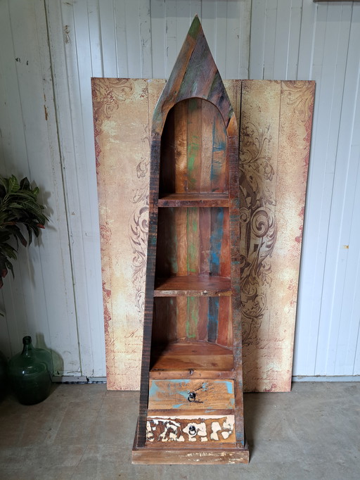 Bibliothèque vintage en bois recyclé Dim. 45x35cm et 190cm de haut