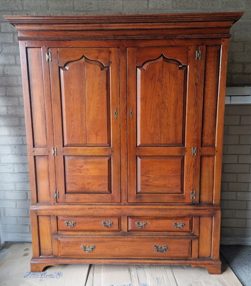 Armario pesado de madera maciza Schuitema Original Manor – en perfecto estado
