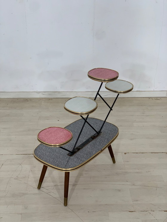 Image 1 of Portafiori del Medioevo Tavolo da fiori Scaffale Tavolino Tavolino a forma di rene Vintage