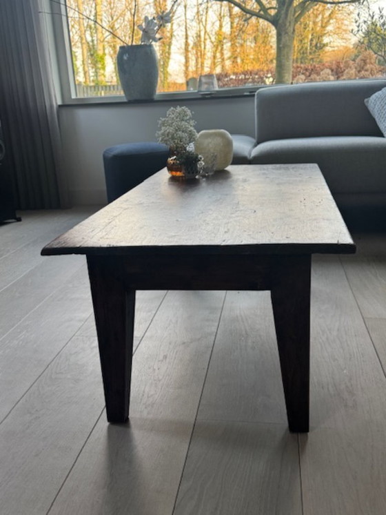 Image 1 of Table basse coloniale en teck