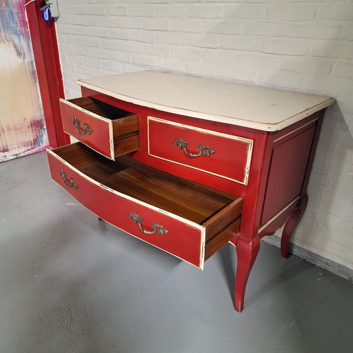 Commode vintage rouge