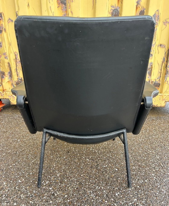 Image 1 of Poltrona SK660 Pierre Guariche