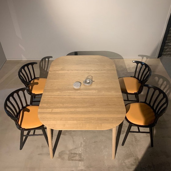 Image 1 of Hans K ZigZag Table