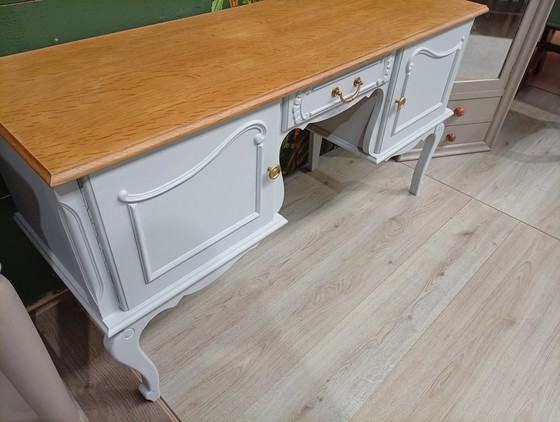 Image 1 of Schreibtisch im Queen-Anne-Stil