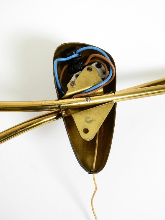 Image 1 of Wunderschöne, extrem seltene Messingwandlampe aus der Mitte des 20. Jahrhunderts mit bemalten Glasschirmen