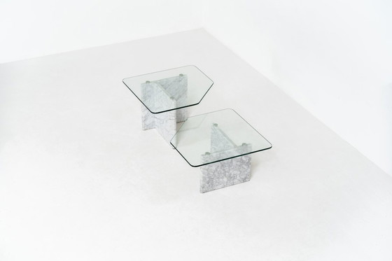 Image 1 of Salontafels van marmer en glas (Italië, jaren 70).