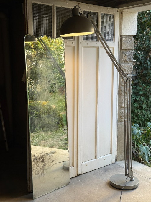 Lampada da terra in metallo grigio con molle - Stile industriale