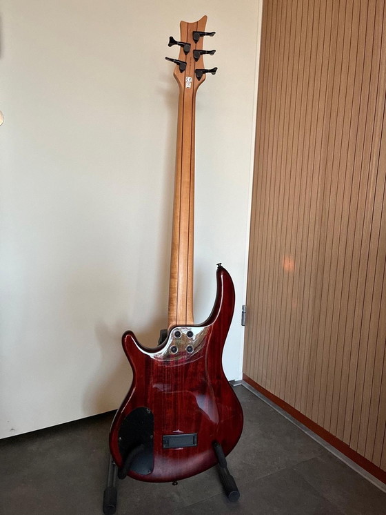 Image 1 of Guitare basse