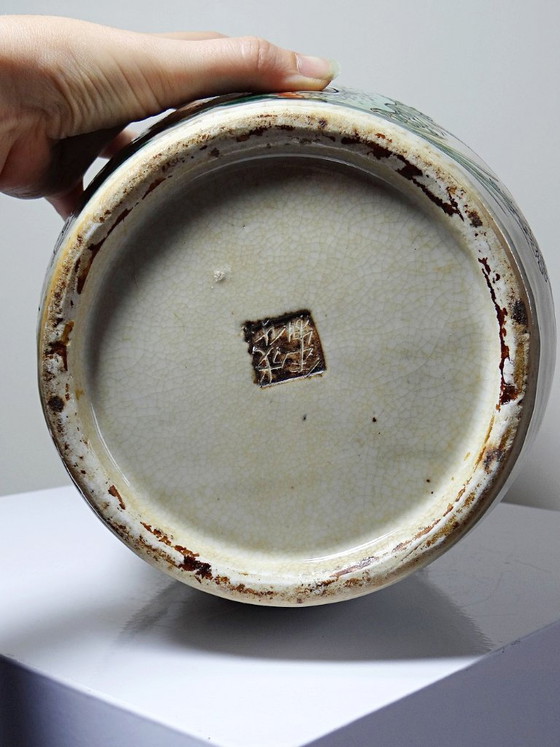 Image 1 of Large Chinese stoneware vase with crackled "Chenghua" glaze, apocryphal, early 20th century