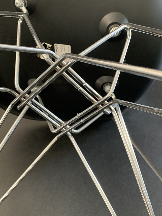Image 1 of 6 sedie Vitra Eames nere.
