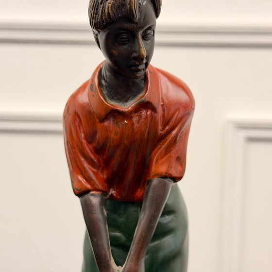 Statua antica in bronzo Golfista Rosso – Sculture (photo 3 of 5)