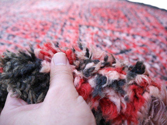 Image 1 of Beni Mguild Marokkaans Berber tapijt 365 x 195 Vintage