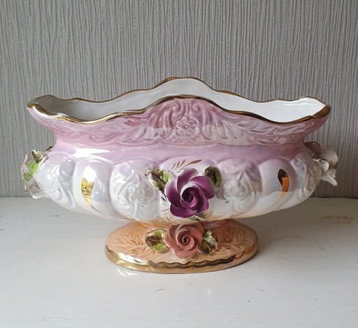 Elegant Bequet Quaregnon style jardinière - pink/white with gold finish