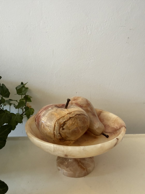 Image 1 of Coupe à fruits en onyx avec pommes et poires, italienne
