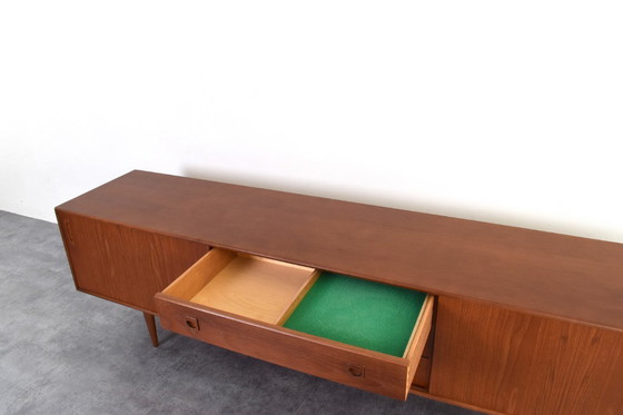 Image 1 of Dänisches Teak-Sideboard aus der Mitte des 20. Jahrhunderts, 1960er Jahre.