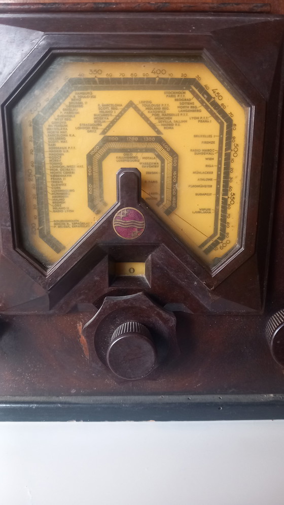 Image 1 of Vintage radio's