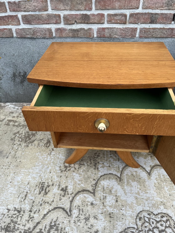 Ensemble de 2 tables de chevet vintage du milieu du siècle – Tables de nuit, Wood (photo 5 of 9)