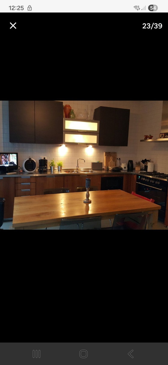 Image 1 of Beautiful oak dining table 180 × 90