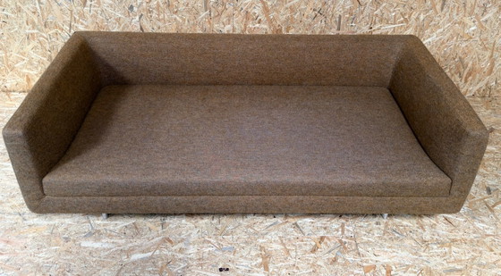 Image 1 of Canapé design œil