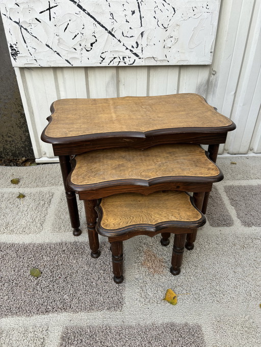 tables d'appoint vintage en bois