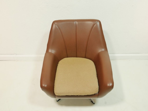 Image 1 of Vintage swivel chair from the 1970s, lounge chair, cocktail chair, Mid Century Modern