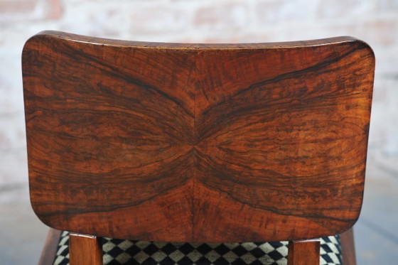 Set van vier gerestaureerde art-deco stoelen, beuken-, sparren- en walnootfineer, Tsjechisch, jaren 1920 (photo 7 of 16)