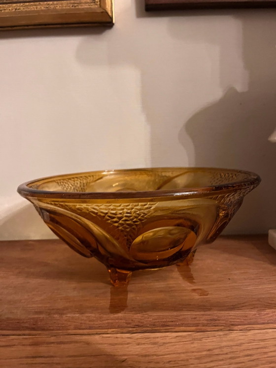 Bernsteinfarbene Schale auf Füßen – Schalen, Glas (photo 2 of 5)