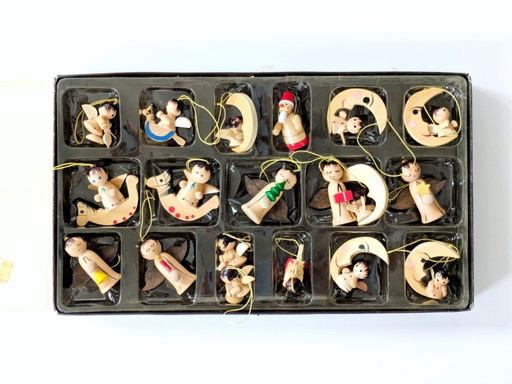 19 x Midcentury Wooden Christmas Ornaments | Hand-Painted, Erzebirge Germany