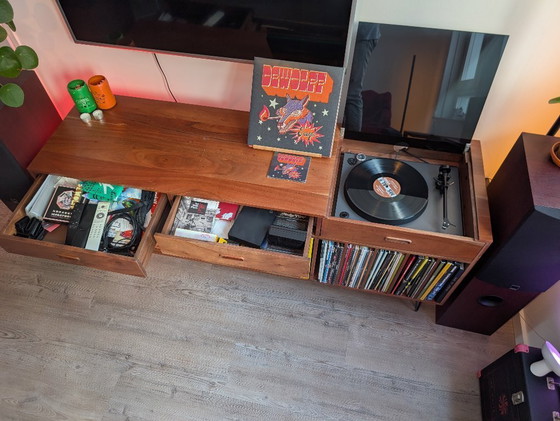 Image 1 of Massief acaciahouten lp-meubel (Gimmick)