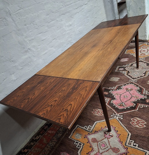 Vemb Mobelfabrik Grande table de salle à manger en bois de rose à 10 places, Danemark années 1960