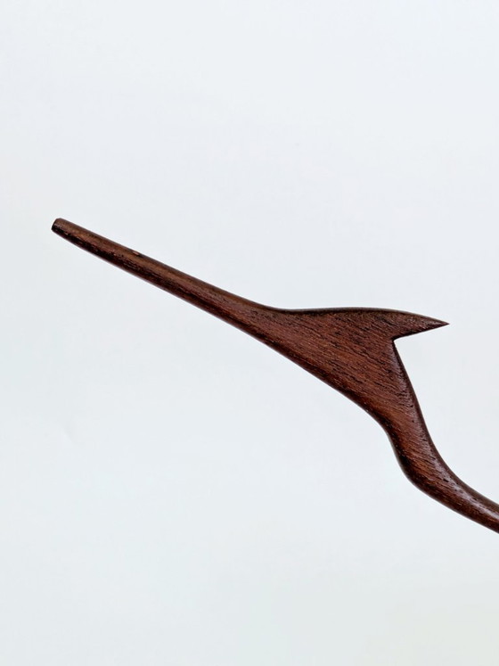 Image 1 of Teakhouten kraanvogelsculpturen uit het midden van de 20e eeuw, Deense modernistische houten vogels op een sokkel, decoratie uit