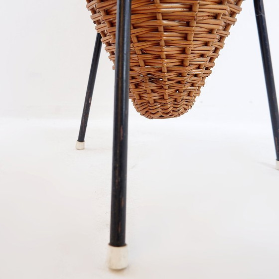 Image 1 of Grande cesto vintage in metallo nero e vimini - anni '60