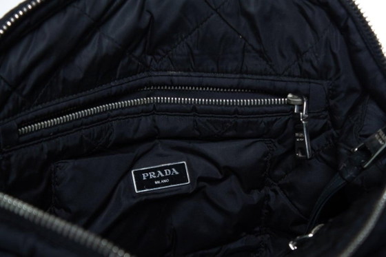 Image 1 of Borsa bomber Prada nera