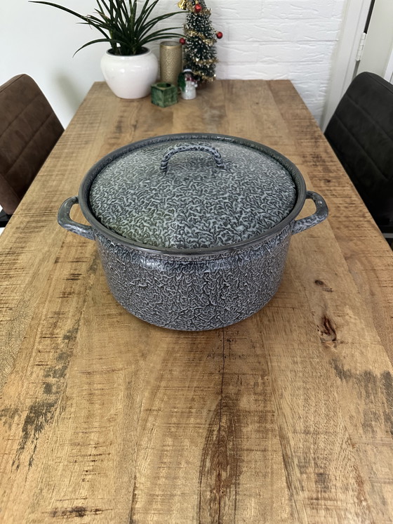 Image 1 of Retro panoramica nuvolosa