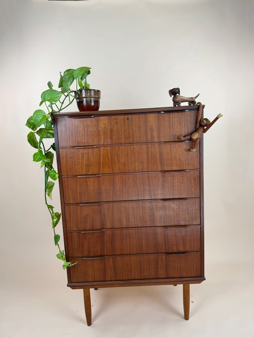 Commode Tallboy en teck danois - Rangement spacieux et élégant