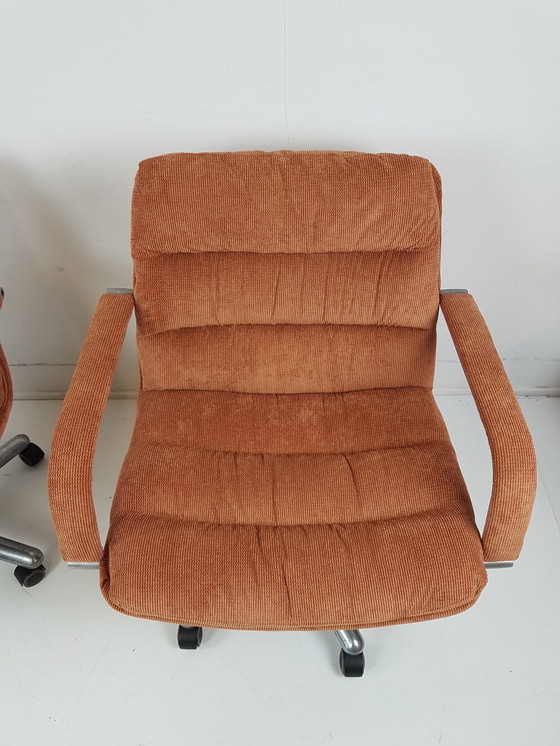 Image 1 of Deux chaises de bureau Artifort vintage | Chaise de bureau G. Harcourt