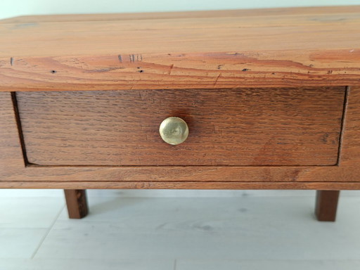 Tavolino con cassetto