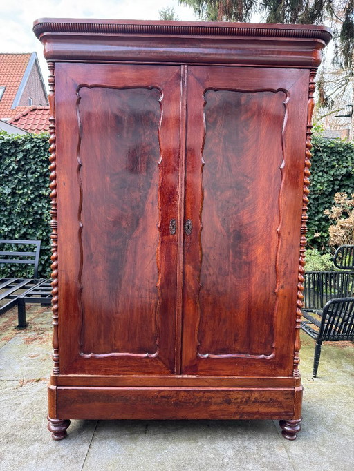 Cabinet Biedermeier ancien, en bois d'acajou