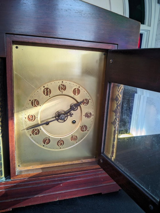 Image 1 of Antique mantel clock
