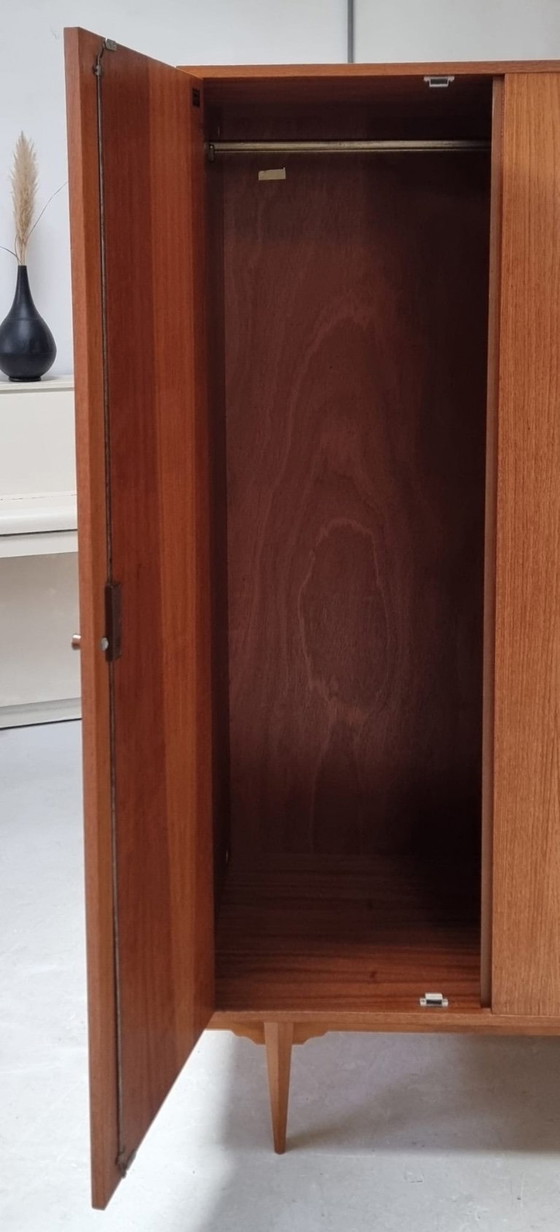 Mid Century Kleiderschrank – Kleiderschränke, Wood (photo 7 of 20)