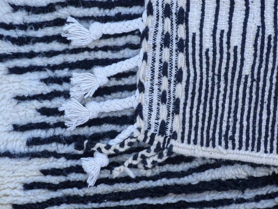 Image 1 of Magnifique Tapis artisanal 250cmx150cm 