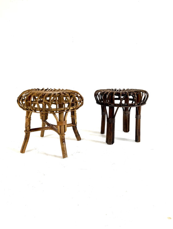 Image 1 of Set van 2 rotan krukjes, Frankrijk ‘70
